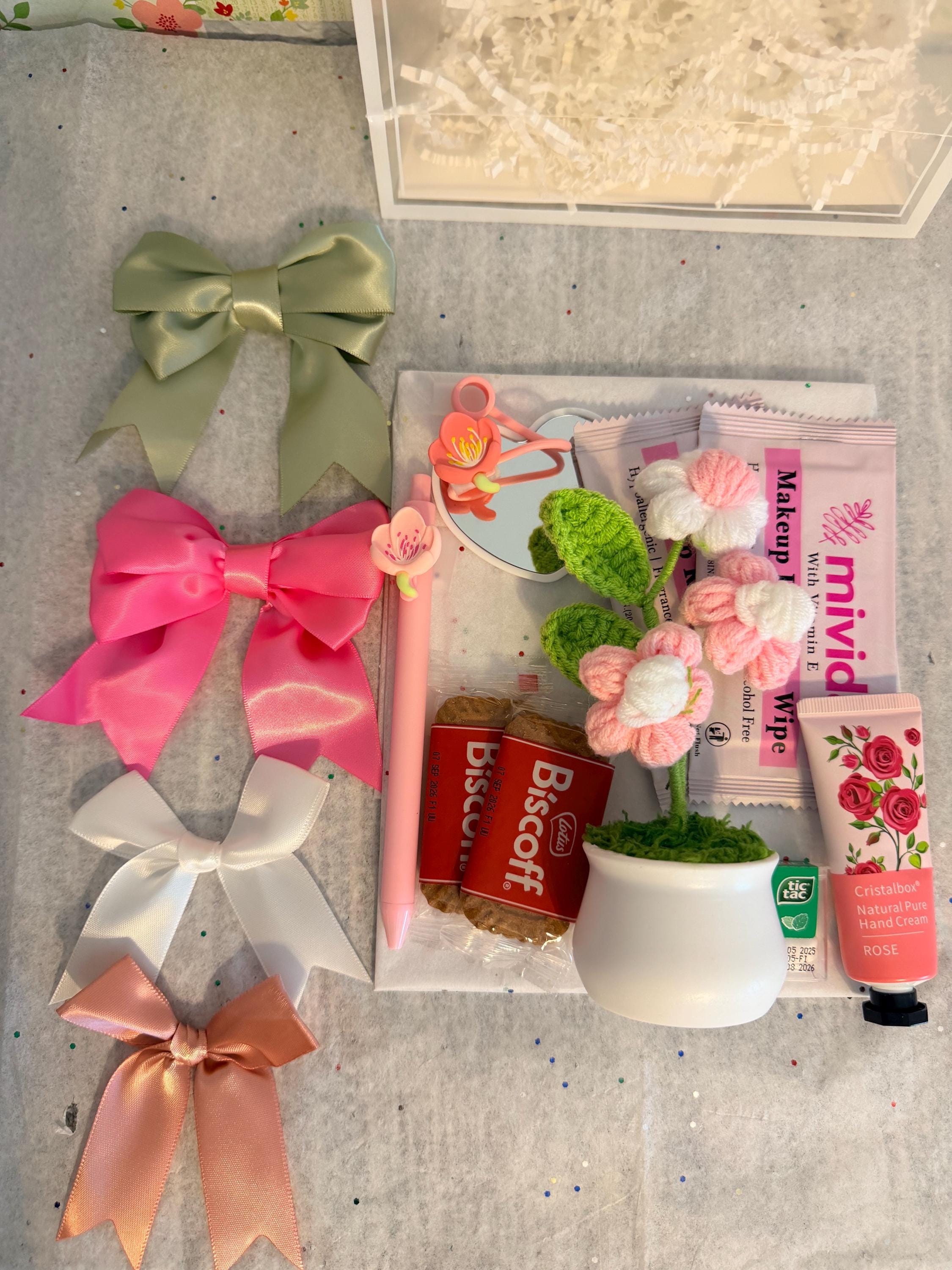 Crochet Flower Mother's Day Gift Bag | Pink Floral Self-Care Spa Tote
