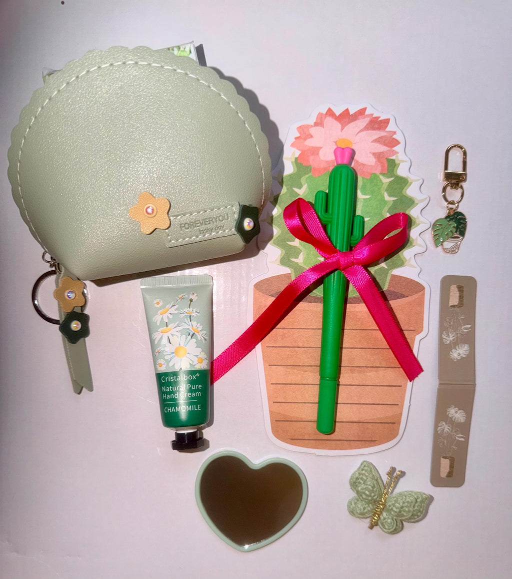 Plant Themed Gift Bag | Garden Gift Set | Plant Mom Gift | Botanical Gift | Garden Club Gift | Green Thumb Gift | Plant Dad Gift | Plants