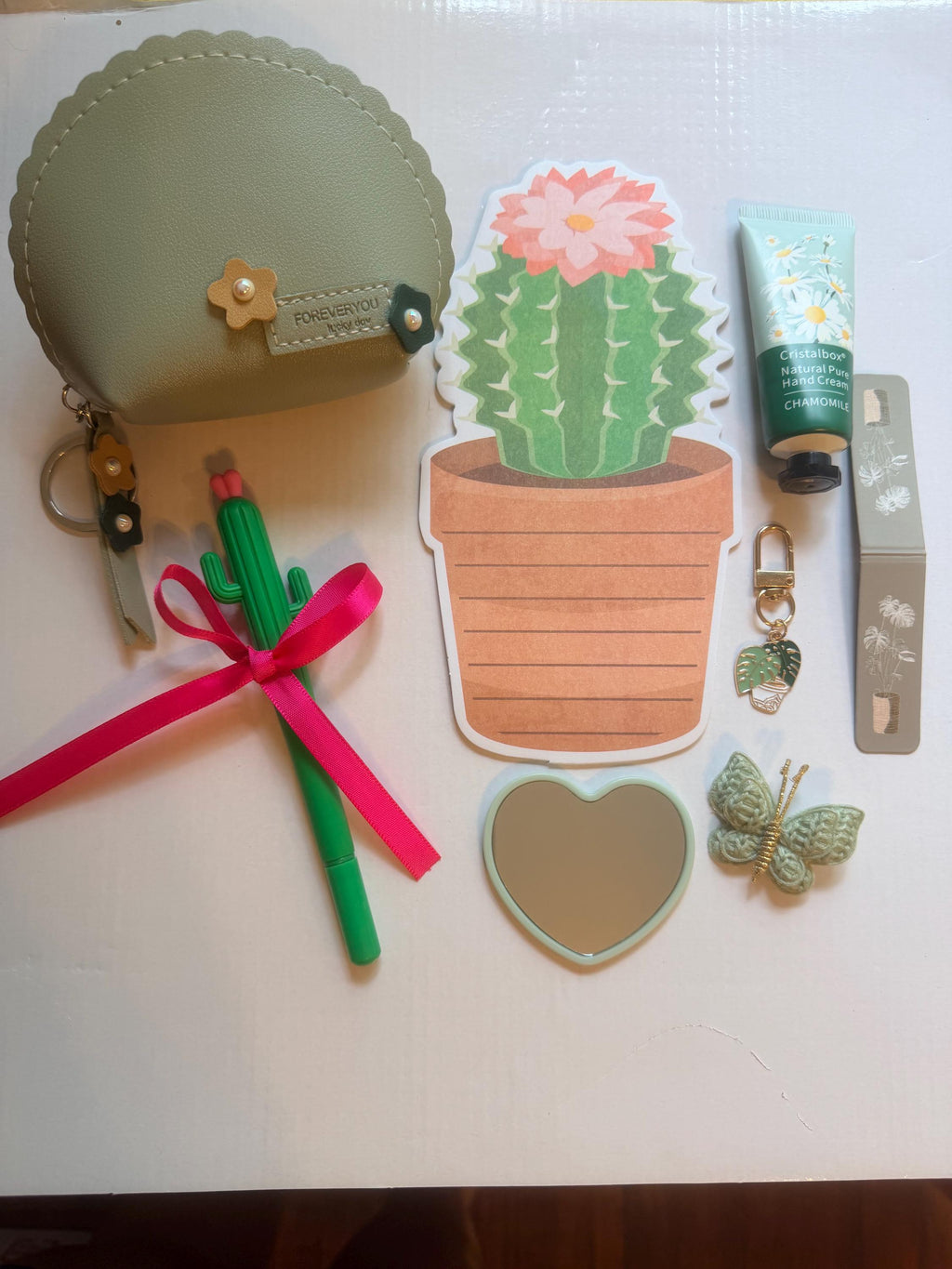 Plant Themed Gift Bag | Garden Gift Set | Plant Mom Gift | Botanical Gift | Garden Club Gift | Green Thumb Gift | Plant Dad Gift | Plants