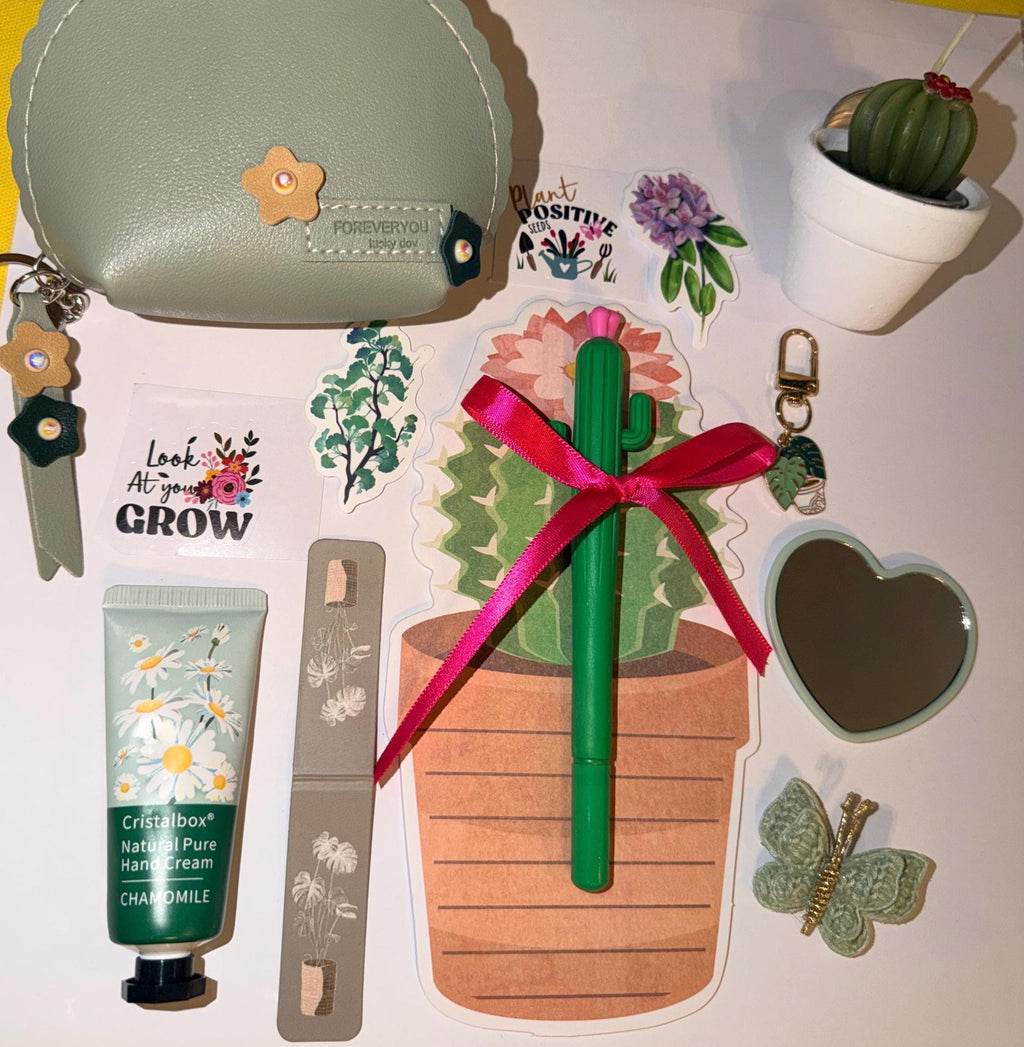 Plant Lover Gift Bag | Garden Theme, Plant Mom Dad Present