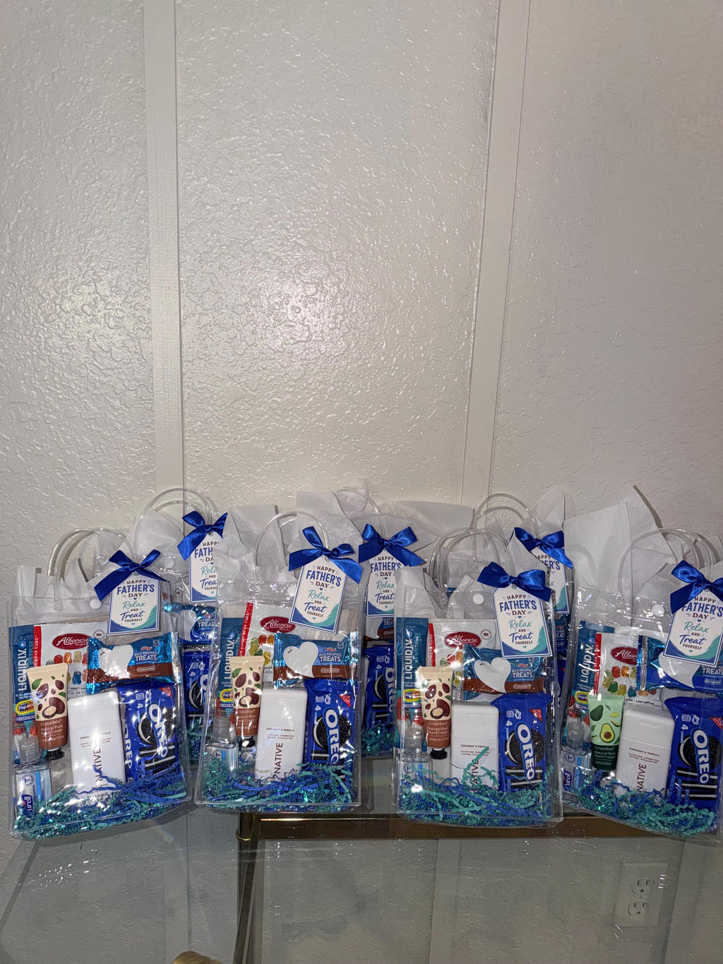 Father’s Day Gift Bag for Dad, Gift Bag for Husband and Grandpa, Snack and Self Care Gift Bag for Men, Last Minute Father’s Day Gift Bag