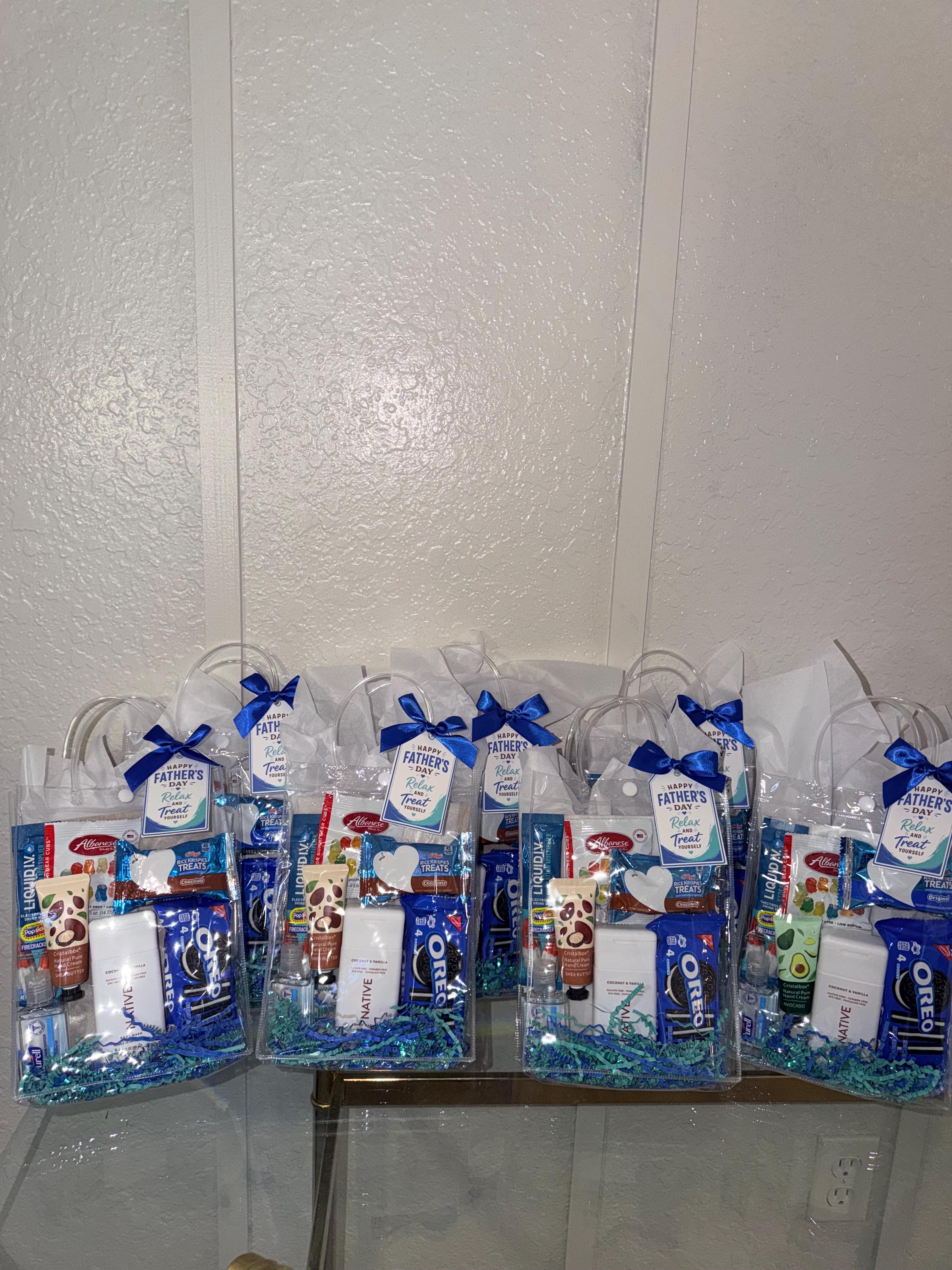 Father’s Day Gift Bag for Dad, Gift Bag for Husband and Grandpa, Snack and Self Care Gift Bag for Men, Last Minute Father’s Day Gift Bag