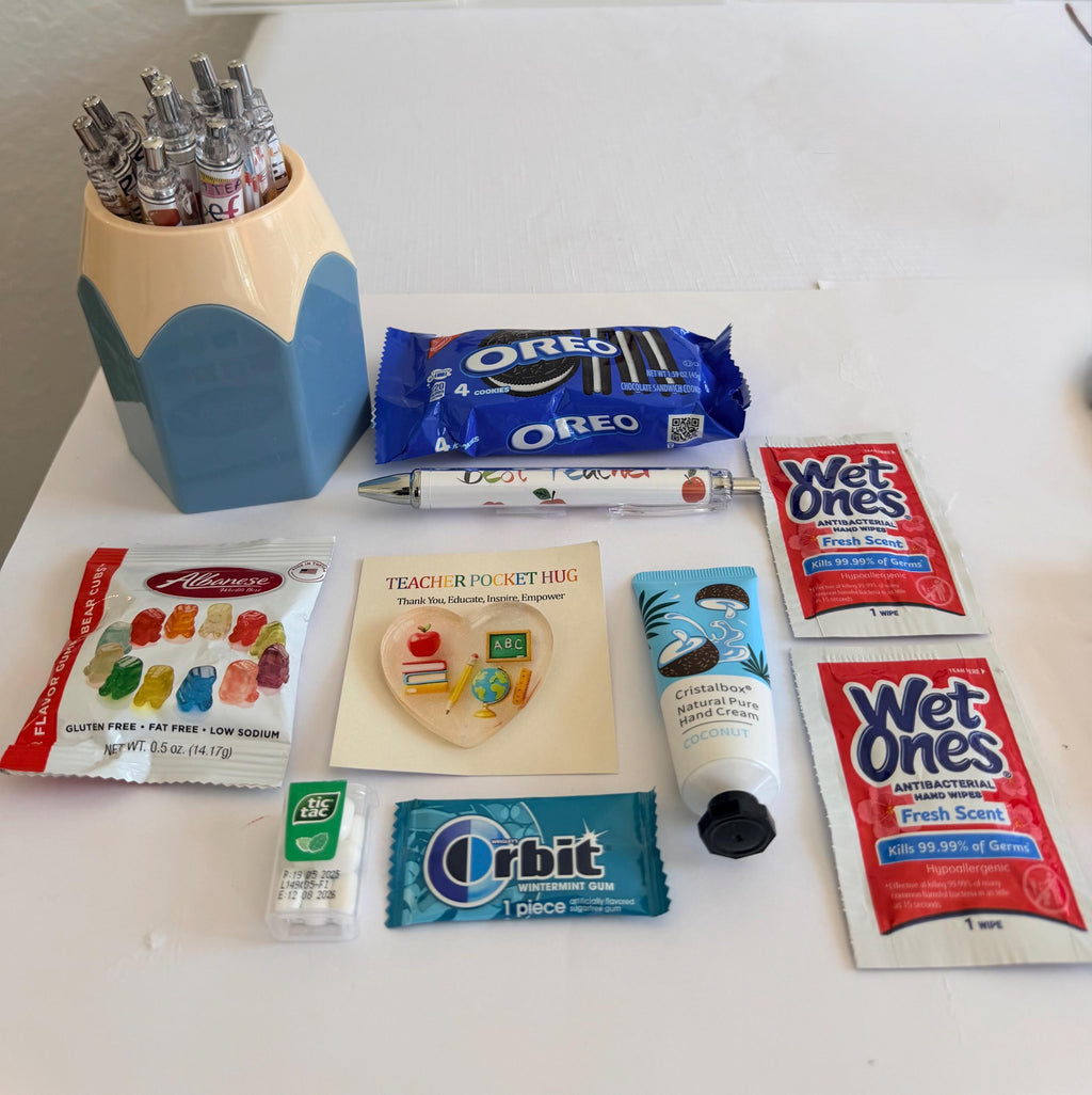 Teacher Gift Bag, First Year Teacher Gift, Classroom Welcome Gift, Teacher Desk Gift, Student Teacher, Teacher Aide Gift, Heart of the Class
