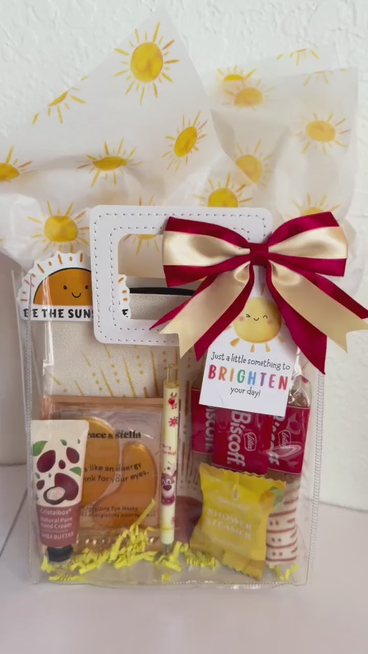 Christmas Sunshine Gift Bag | Holiday Self Care Gift Set for Her, Cozy Socks Spa Gift, Ready to Gift